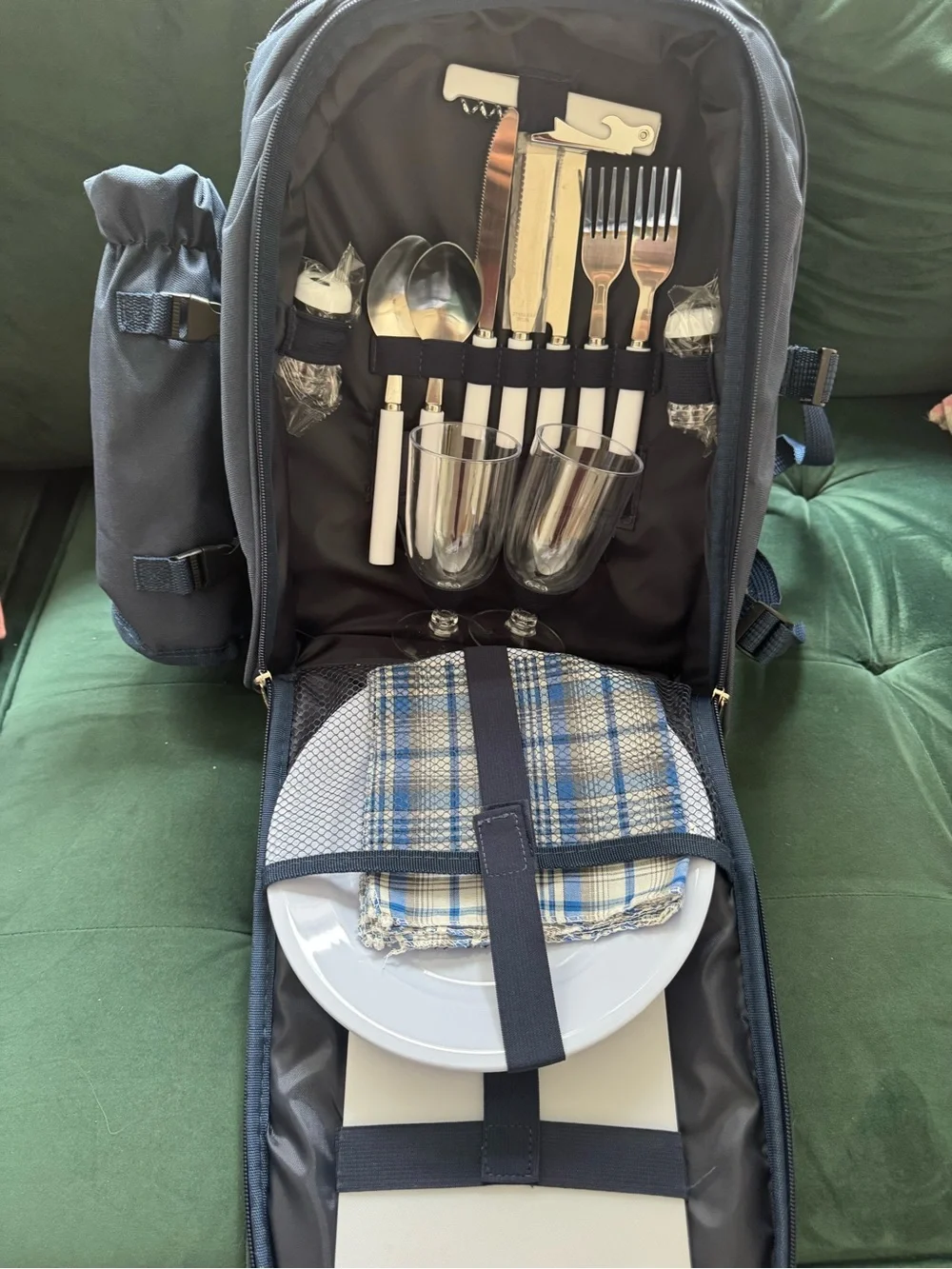 NWOT - Apollo Walker Picnic Backpack for 2
